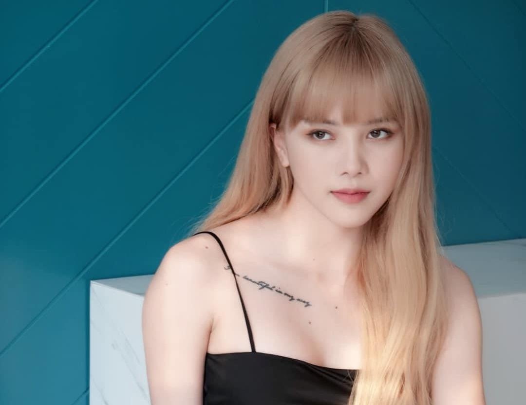 'Ban gai tin don cua Son Tung' goi cam va rap chat, duoc khen ngoi hinh anh