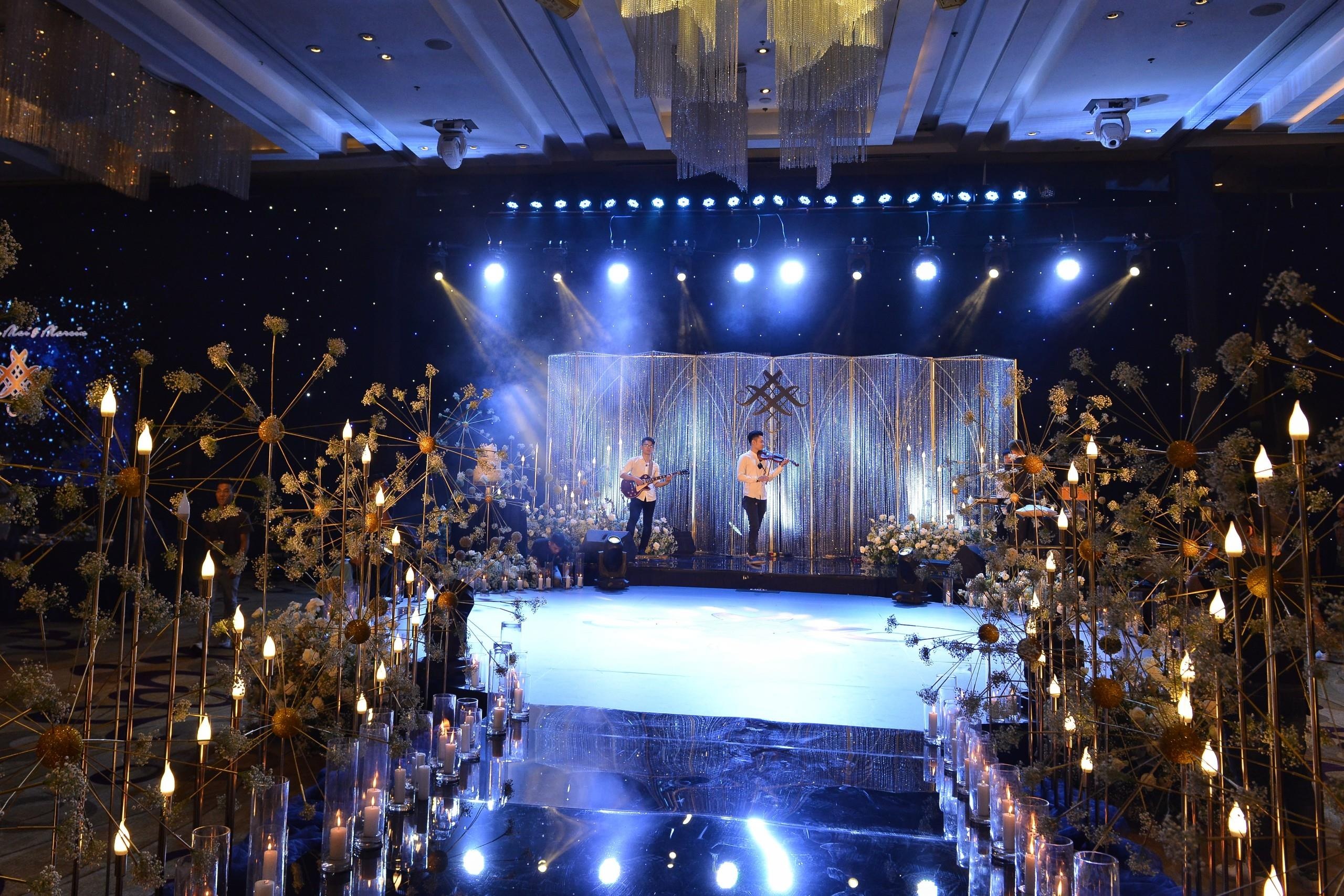 Phuong Mai trong ngay cuoi voi chong anh 2