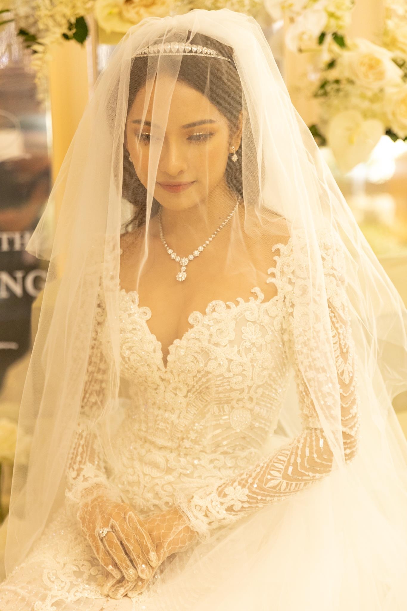 Sara Luu goi cam trong le cuoi anh 1