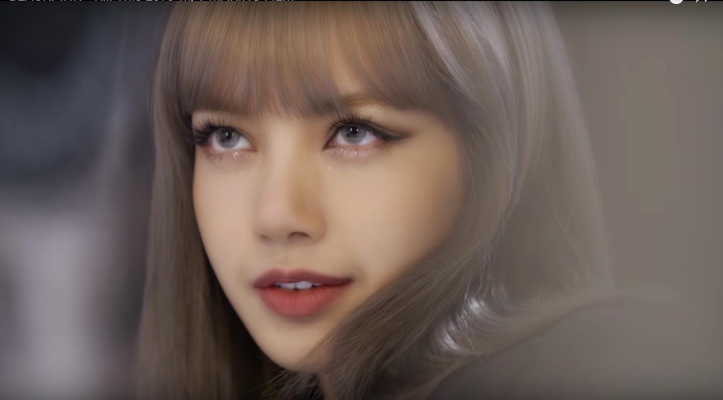 Lisa black Pink gay sot anh 8