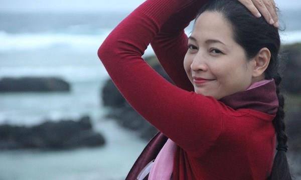 Quynh Huong xuc dong noi loi chia tay 'Thay loi muon noi' sau 19 nam hinh anh