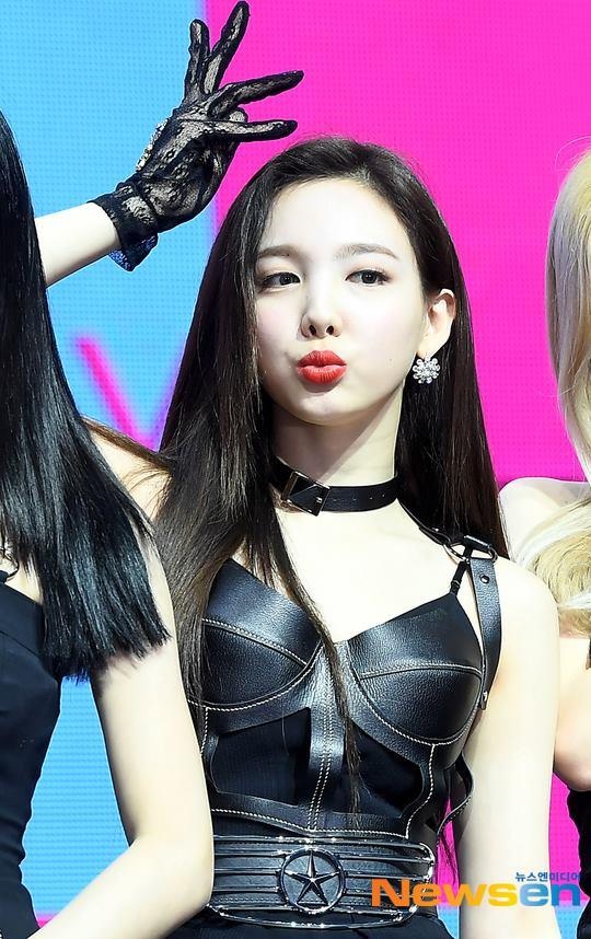 twice lot xac phong cach sexy anh 10