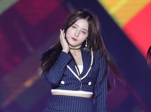 'Thien than lai' Nancy goi cam bat chap viec tang can, lo eo ngan mo hinh anh