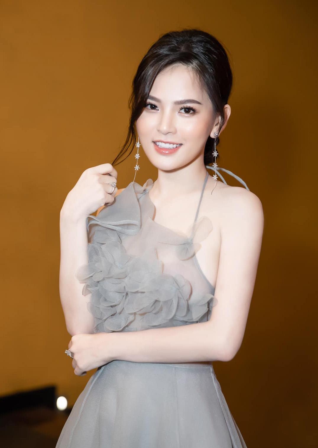 Phi Huyen Trang bi nghi lo clip nong anh 1
