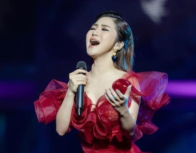 Huong Tram co the mat tat ca, ve lai so 0 sau khi nghi hat vai nam hinh anh