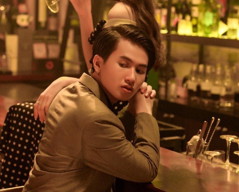 Chu nhan hit 'Hongkong1' tro lai voi MV tinh tay ba kho hieu hinh anh