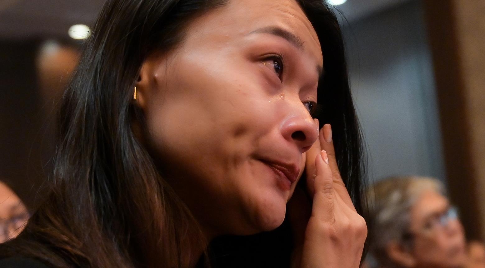 Khan gia xuc dong, bat khoc trong dem nhac ve me cua MC Quynh Huong hinh anh