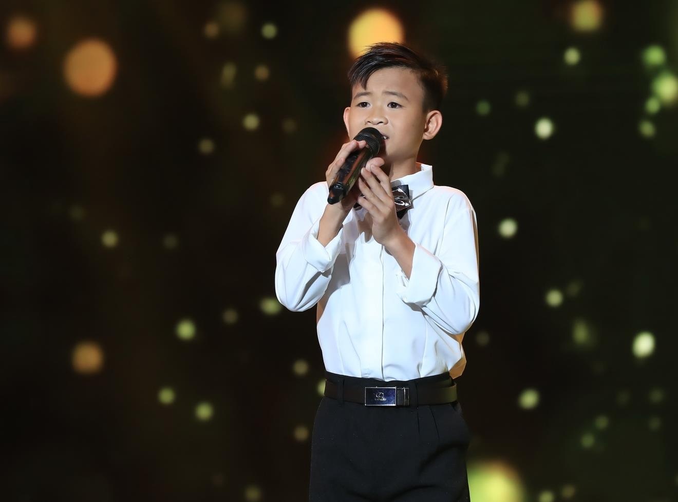 Hoa Minzy bat khoc khi bi che anh 3