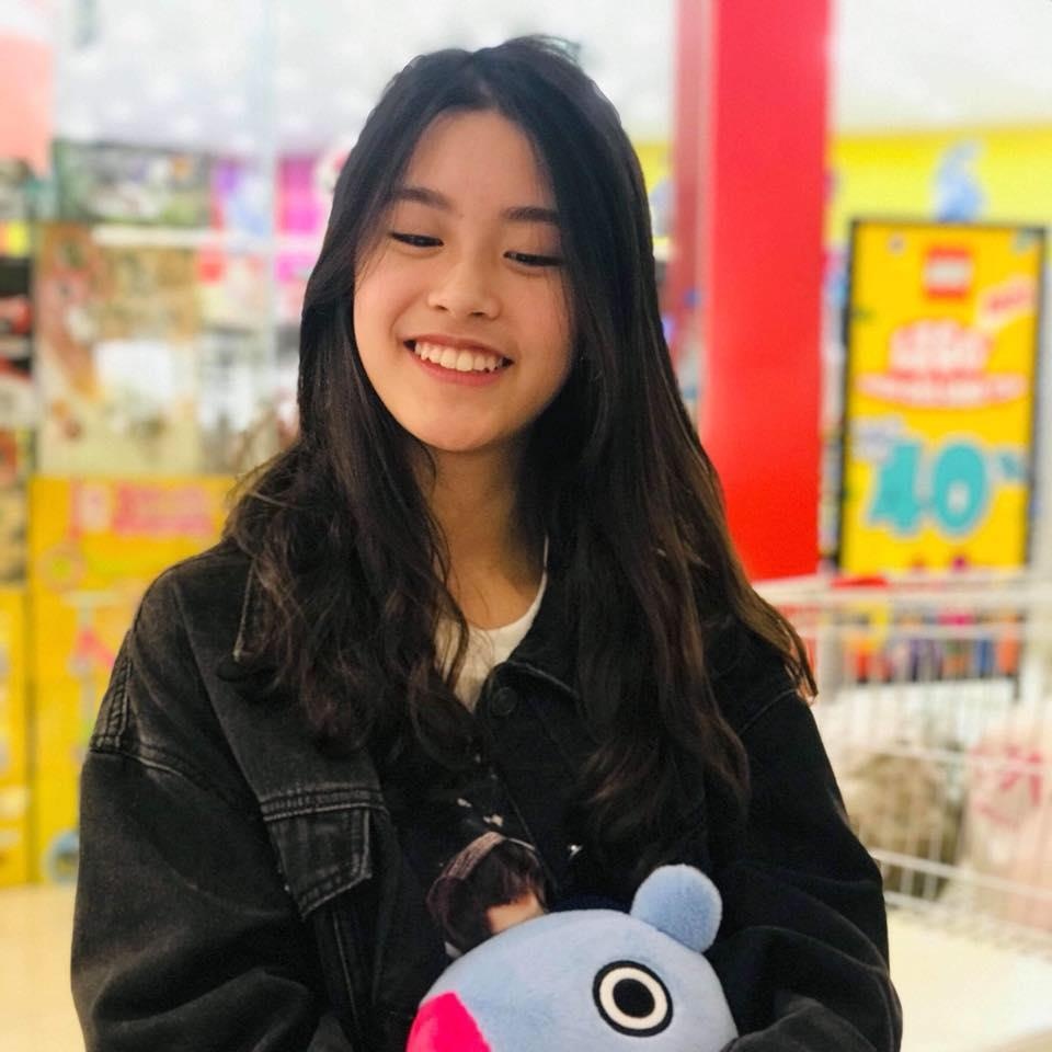 Co gai Viet gay chu y tai Han QUoc anh 5