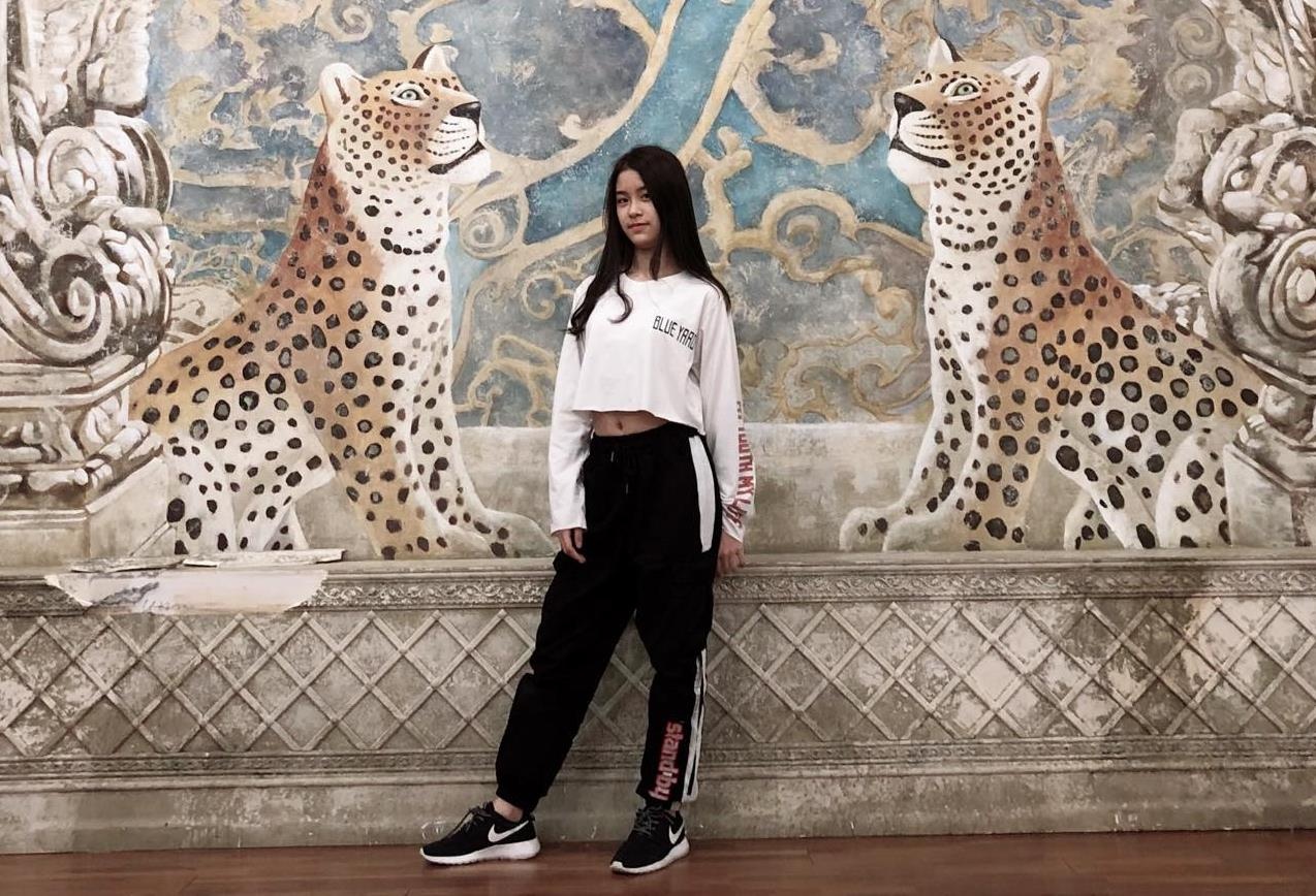 Co gai Viet gay chu y tai Han QUoc anh 8