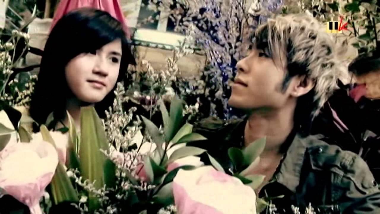 Akira Phan tu thoi lum xum den tang can anh 2