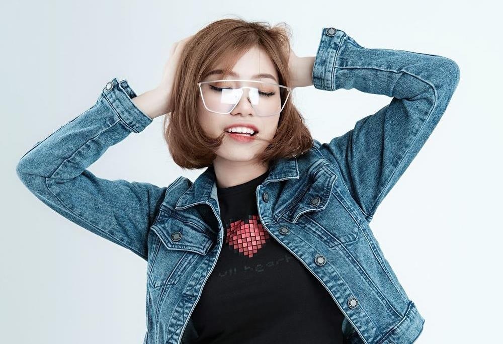 Xesi phat hanh ca khuc moi van voi mau sac ma mi hinh anh