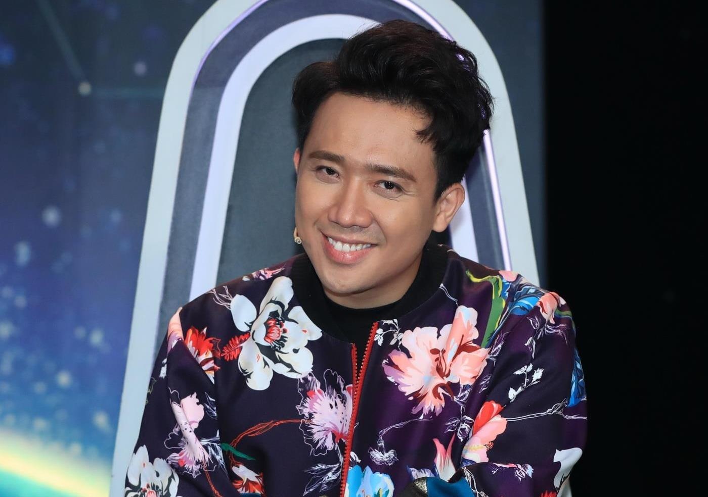 Tran Thanh duoc goi la 'thanh chieu' khi hat bat chuoc Ngoc Son hinh anh