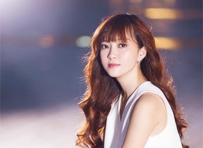 Dinh Huong khoe giong hat voi ca khuc 'Tim anh' hinh anh