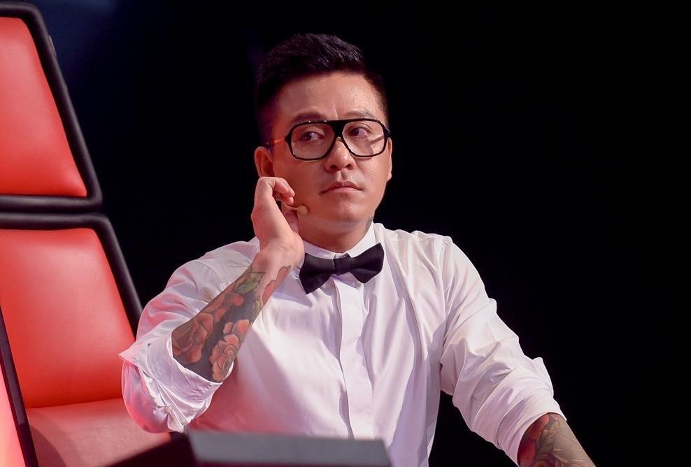 Tuan Hung bat binh roi vi tri HLV vi hoc tro thua doi Thanh Ha hinh anh