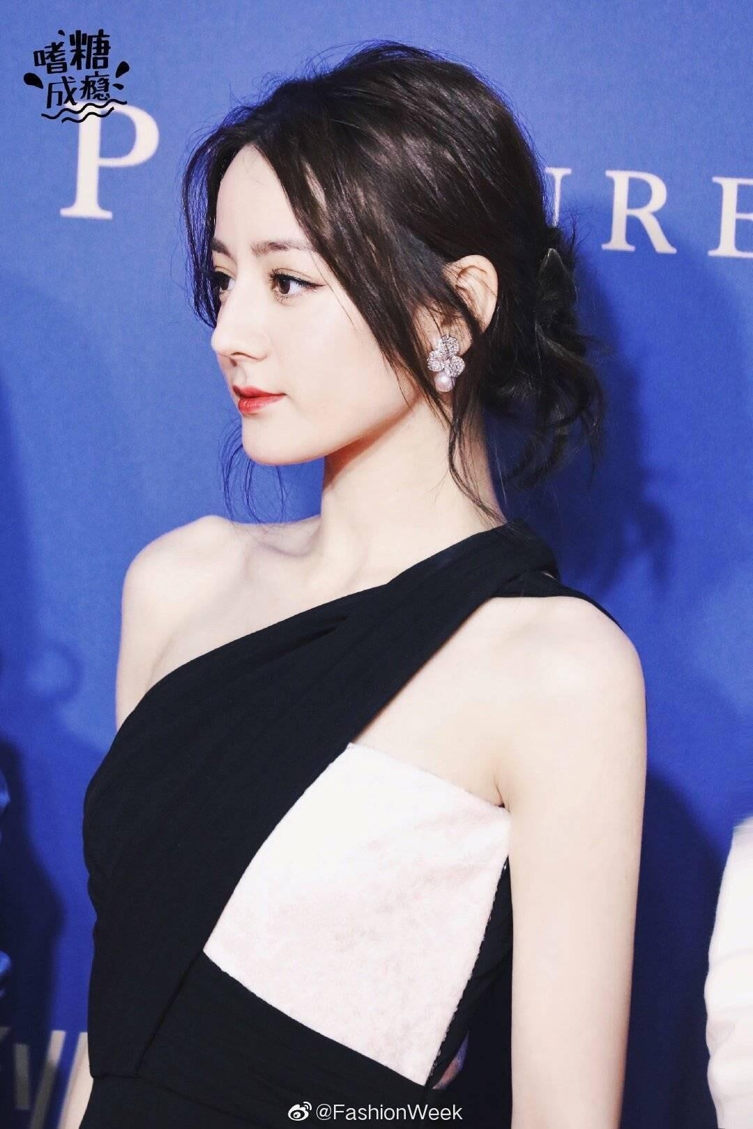 ngo can ngon xinh dep tren tham do anh 3