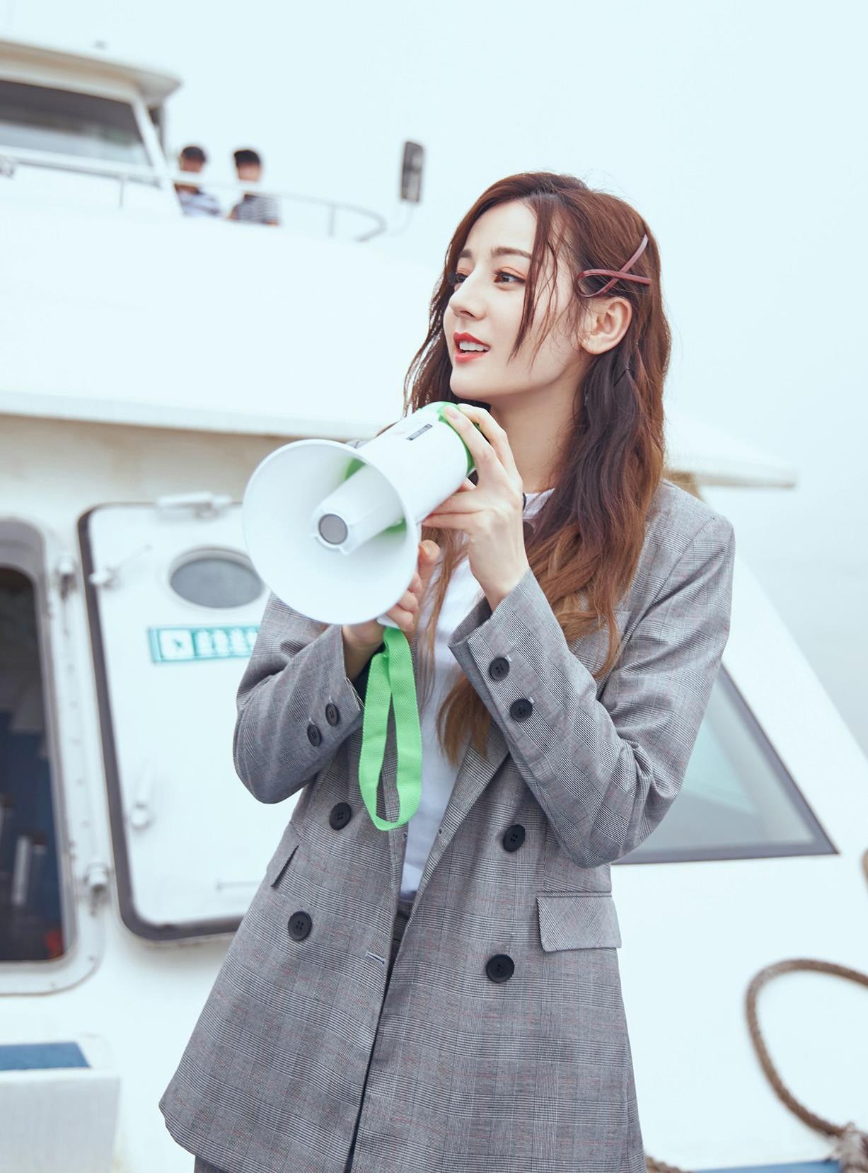 Dich le Nhiet Ba xinh dep anh 1