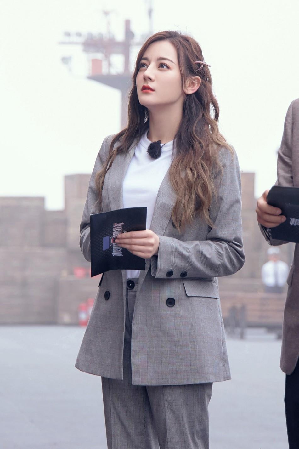 Dich le Nhiet Ba xinh dep anh 2