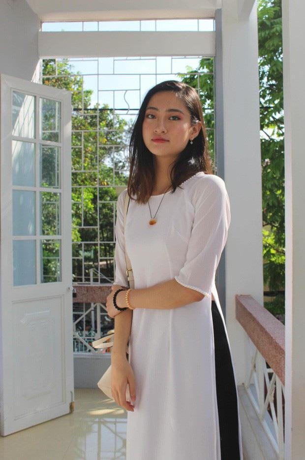 nhan sac hoa hau luong thuy linh anh 9