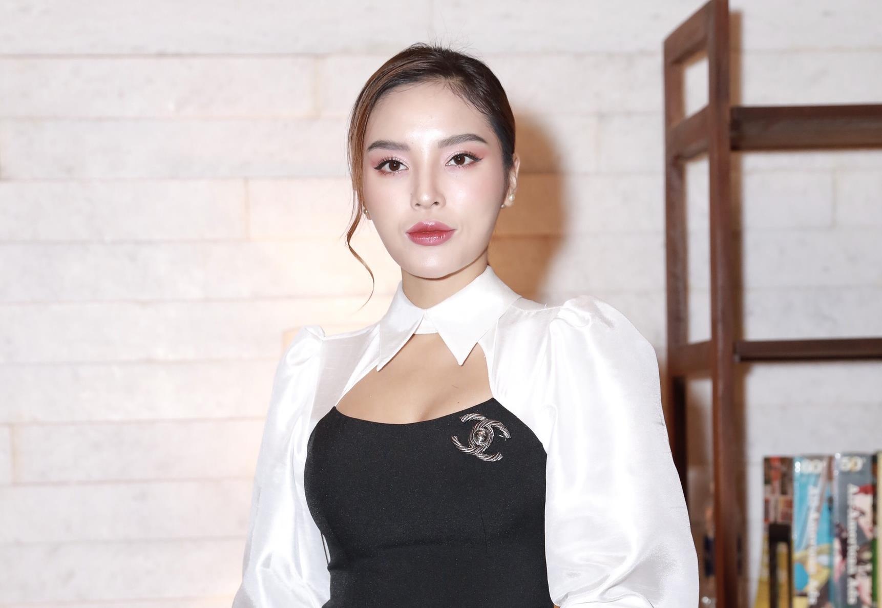 Dam cuoi Cuong Do La Dam Thu Trang anh 1