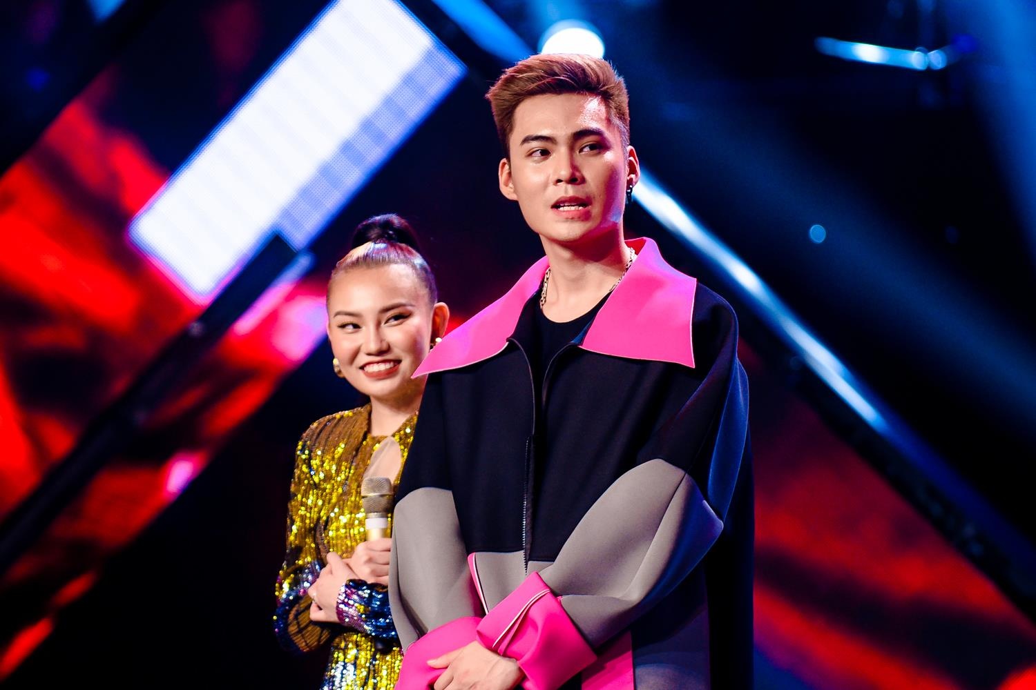 tuan hung giong hat Viet anh 1