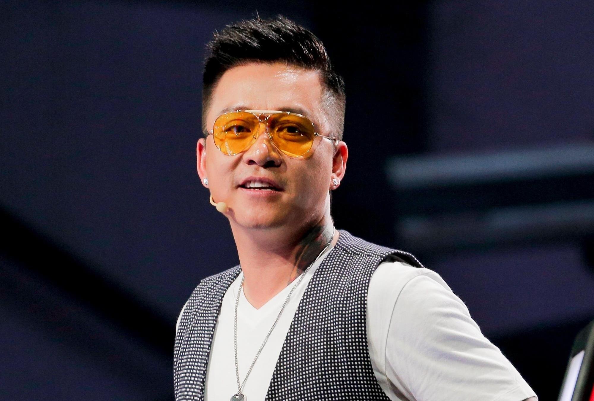 Hoc tro Tuan Hung ra sao sau khi HLV tuyen bo khong tro lai The Voice? hinh anh