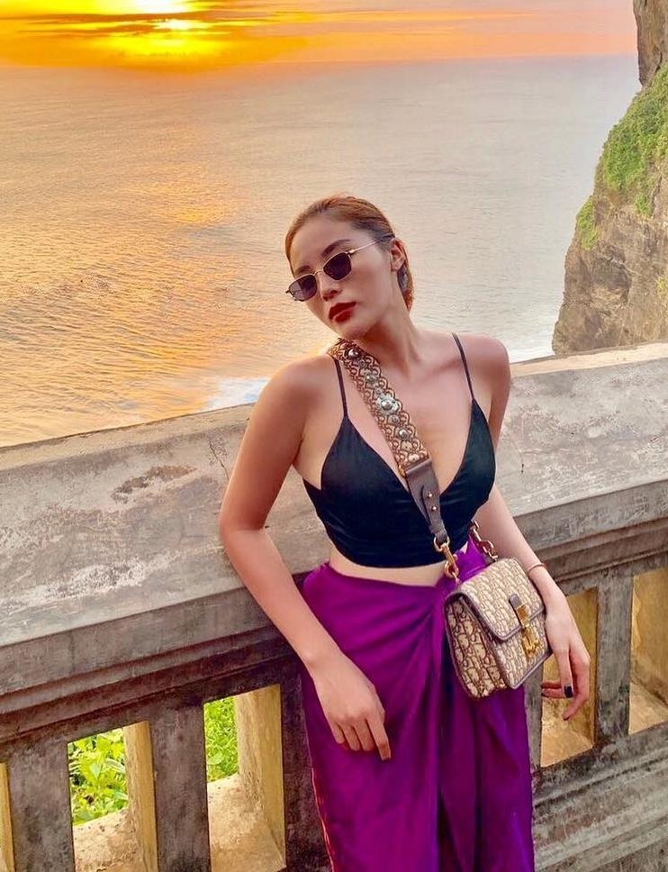 Ky Duyen,  Minh Trieu ban nude anh 3