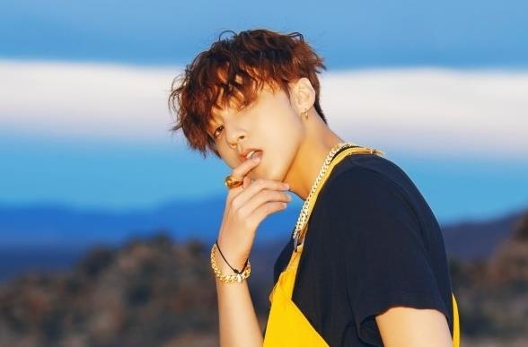 Son Tung tiep tuc dung hang sao Kpop trong MV 'Hay trao cho anh' hinh anh