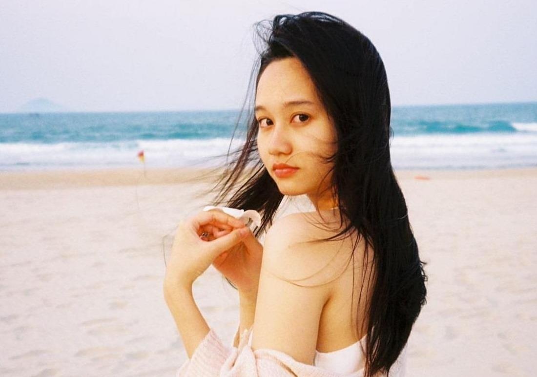 Nhan sac trong treo o tuoi 21 cua nu chinh 'Mat biec' hinh anh