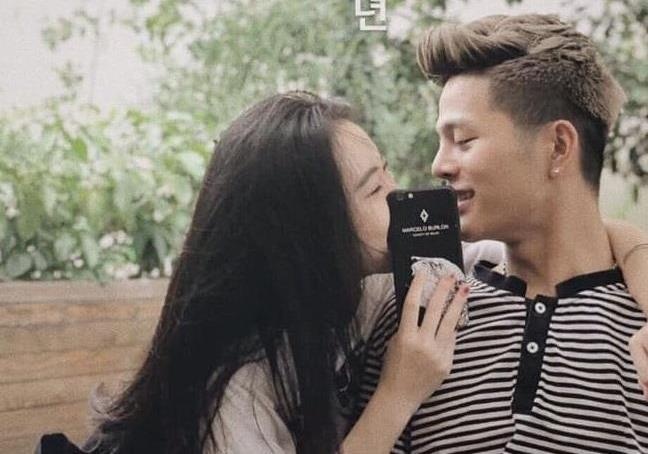 Quan quan The Voice Kids Quang Anh cong khai ban gai o tuoi 18 hinh anh