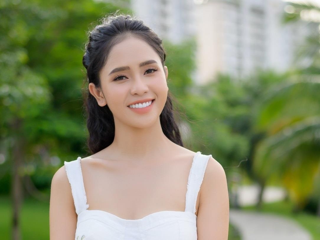 Ngoai hinh duoc khen giong Tieu Vy cua quan quan Than tuong Bolero hinh anh