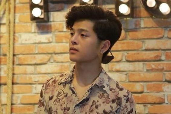 Ngoai hinh khac la cua quan quan The Voice Kids Quang Anh sau dao keo hinh anh