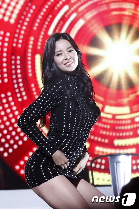 hoa hau han quoc nhay sexy anh 2