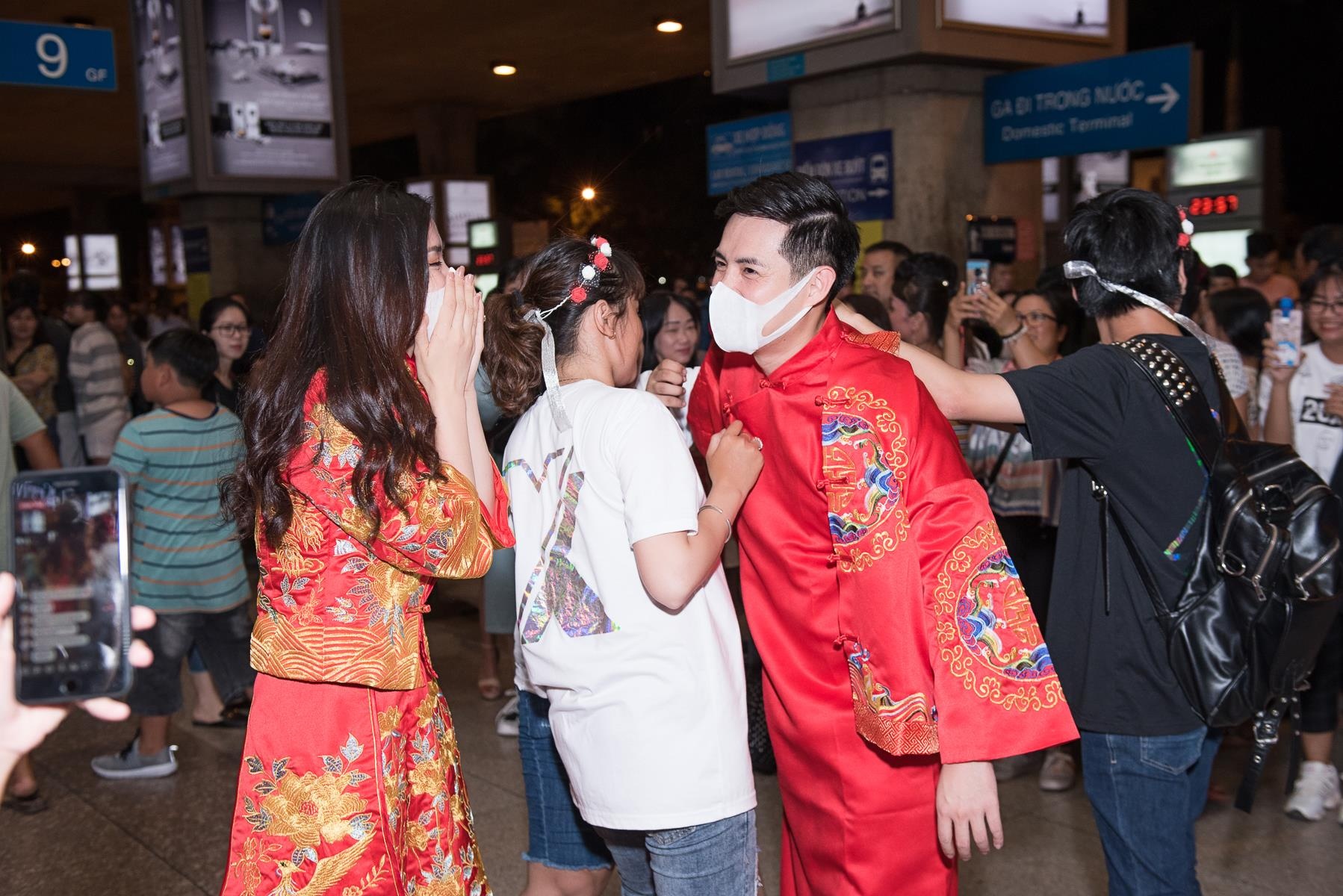 ong cao thang cau hon dong nhi anh 2