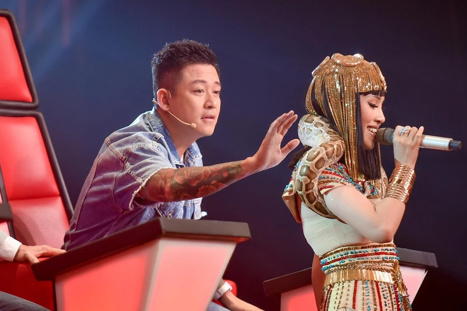 thanh ha bat khoc tai the voice anh 1