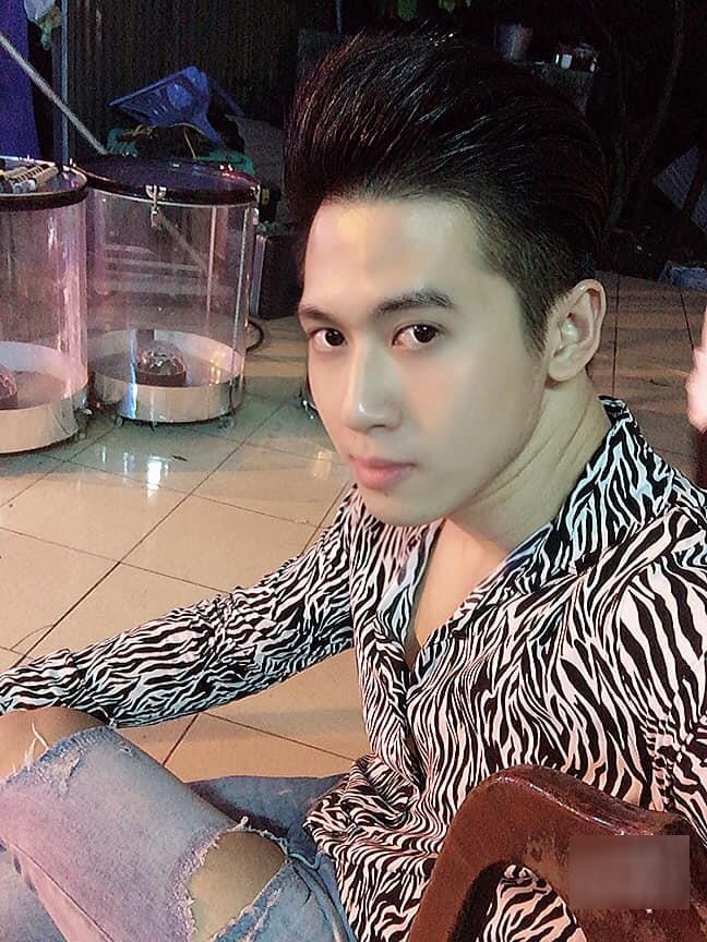 Duc thinh quan quan giong hat viet anh 2