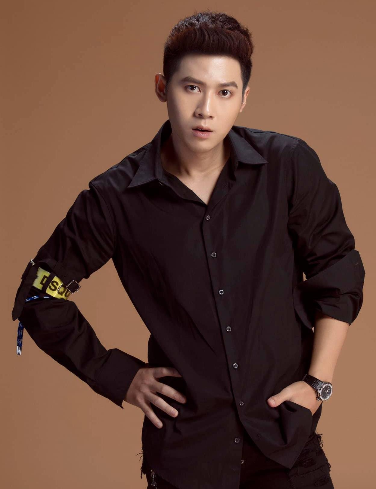 Duc thinh quan quan giong hat viet anh 9