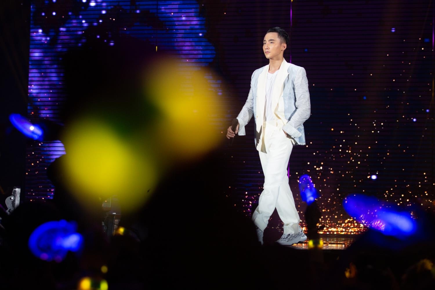 Son Tung sky tour 2019 anh 5