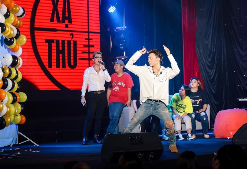 Soobin hoang son khoe co bung anh 3