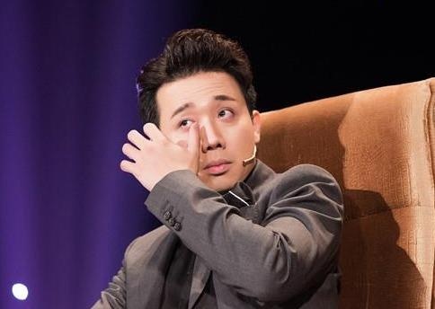 Tran Thanh cam thay 'qua gia' khi nghe Phuong My Chi hat hinh anh