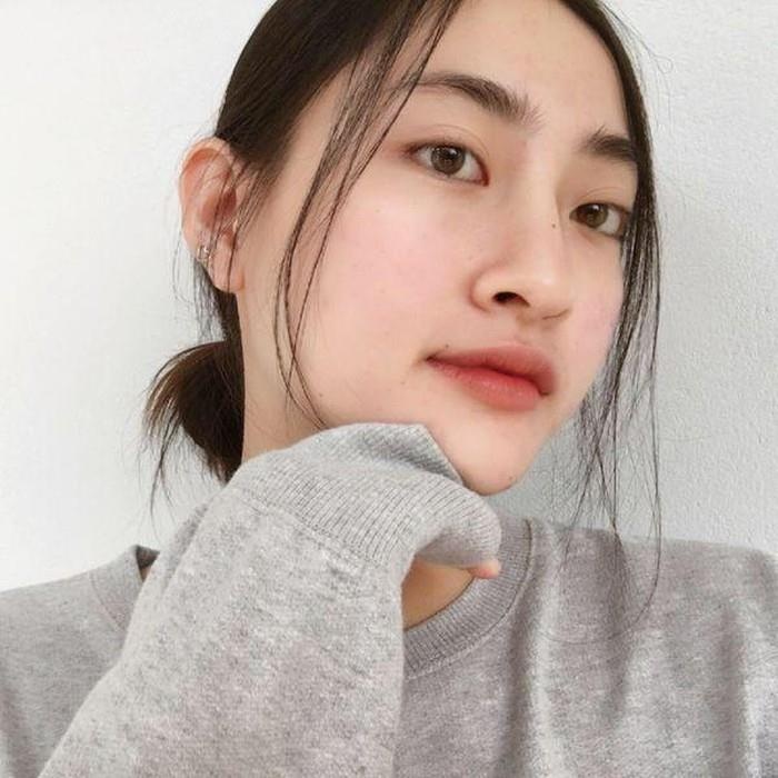 nhan sac hoa hau luong thuy linh anh 2