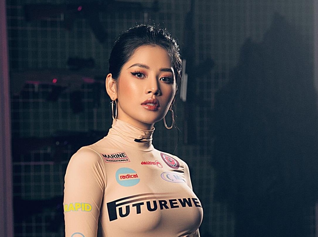 Mai Phương Thúy xem Mv của Chi Pu ảnh 2 Mai Phuong Thuy xem Mv cua Chi Pu anh 2