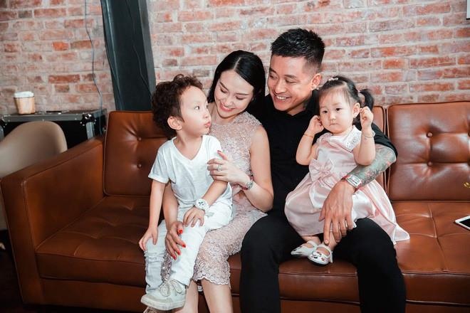 vo Tuan Hung sinh con thu 3 anh 2