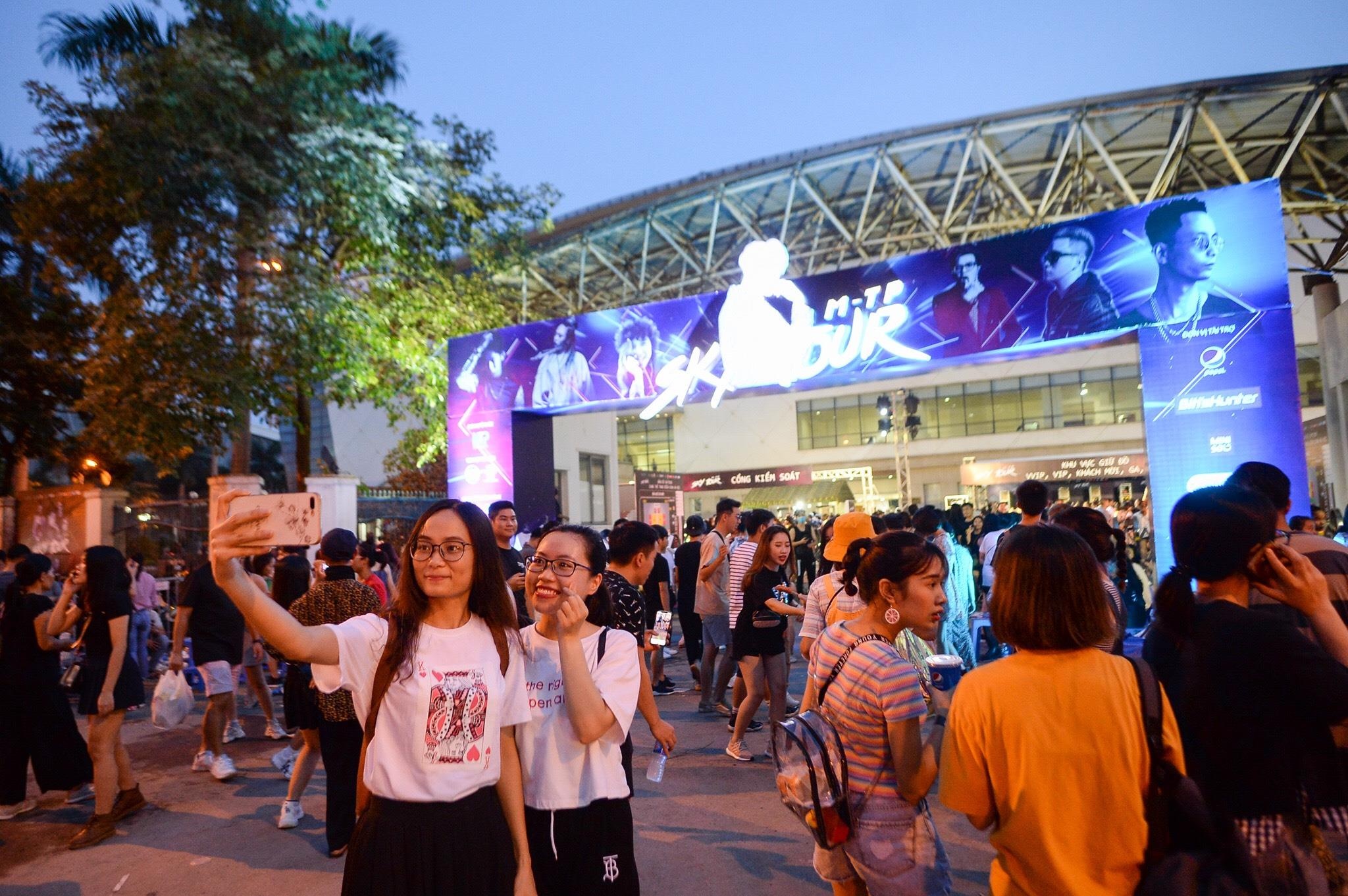 Sky Tour Son Tung anh 1