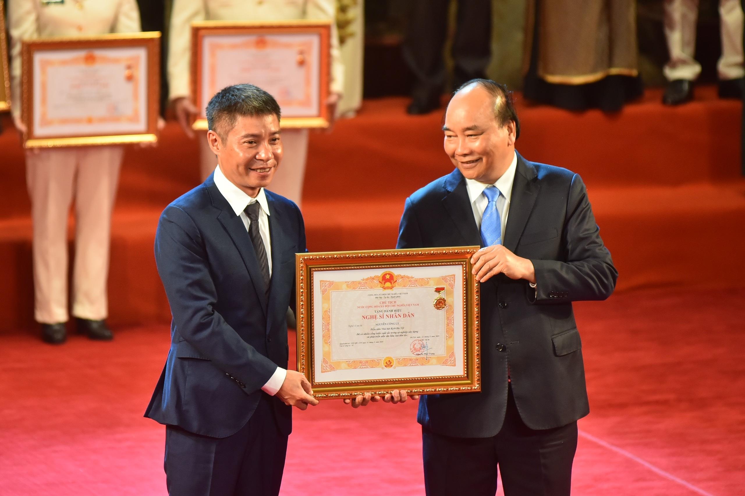 Phong tang danh hieu NSND NSUT anh 7