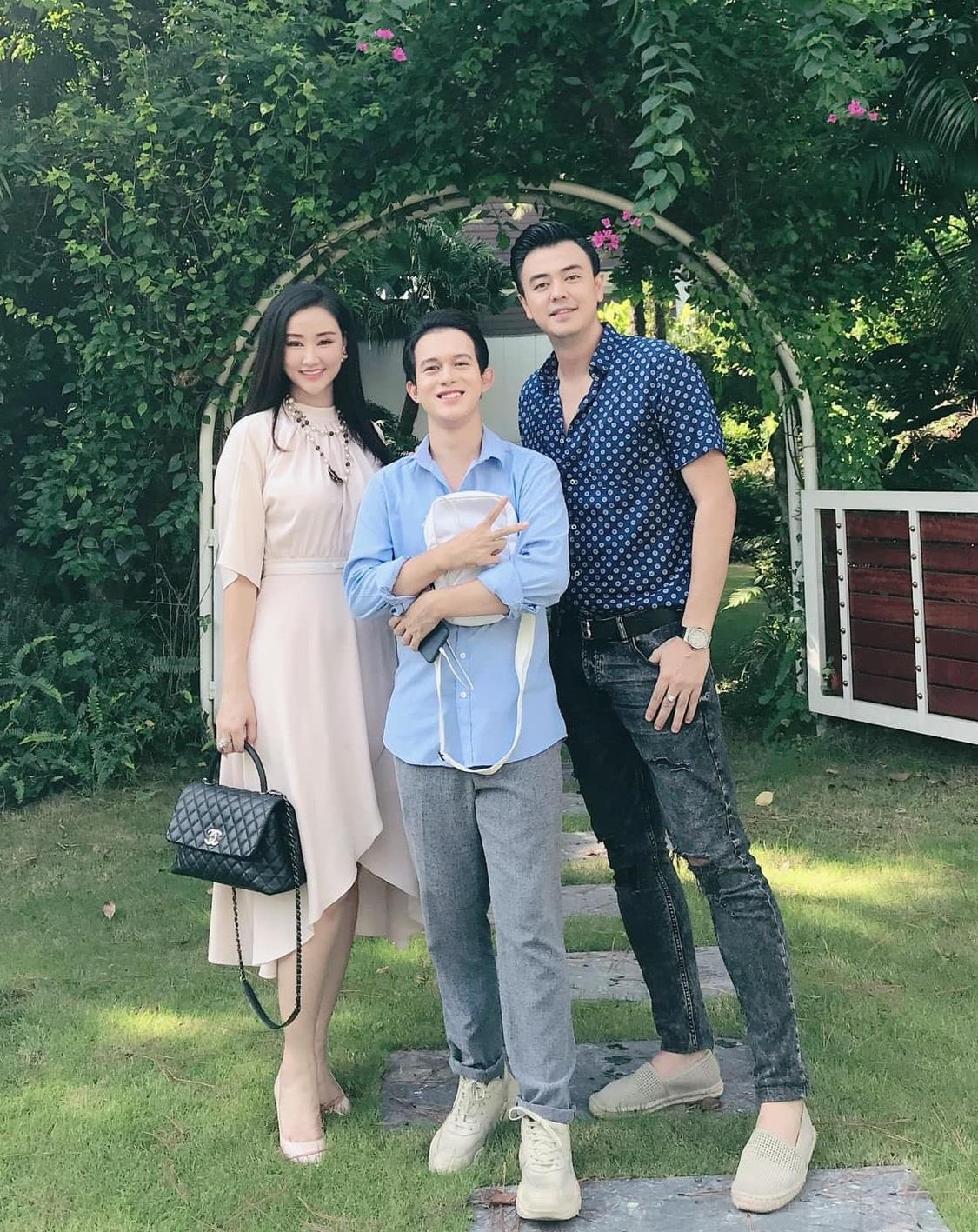 Maya ve nha di con anh 1