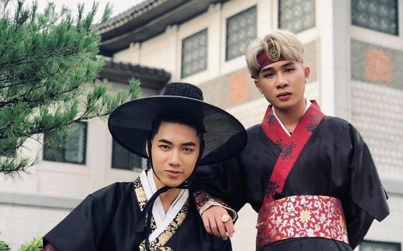 Jack, K-ICM nghi ngoi, di choi vui ve o Han Quoc sau loat on ao hinh anh