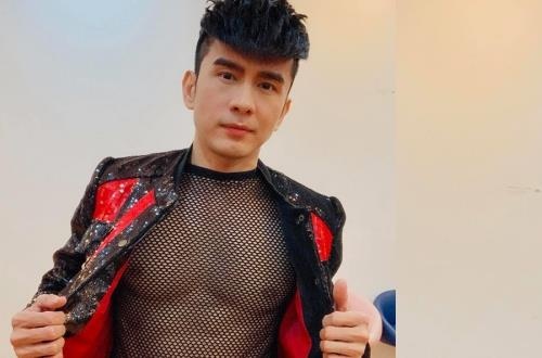 Dan Truong gay ban tan khi mac ao luoi khoe co bung 6 mui hinh anh