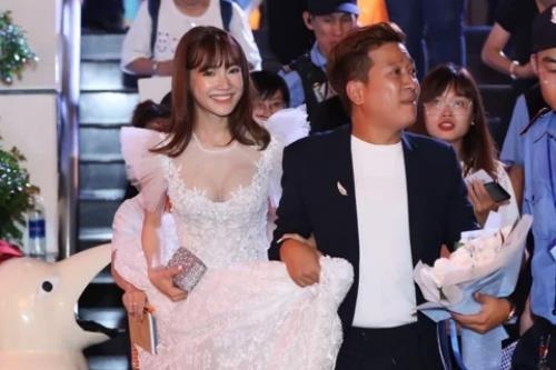 Nha Phuong mac gay tranh cai hon sau khi sinh con dau long hinh anh