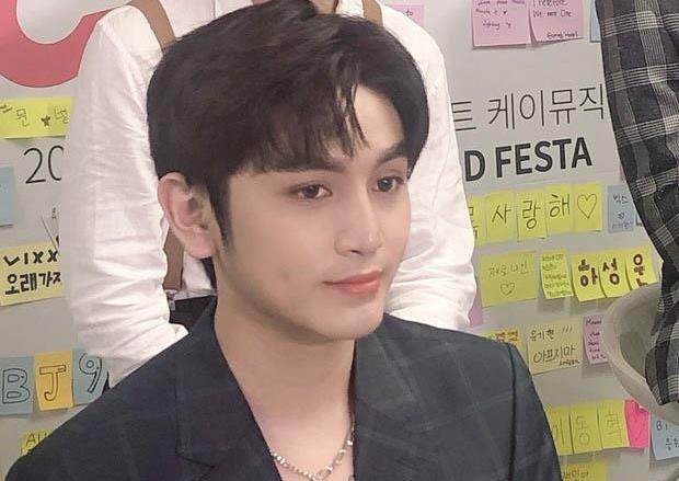 'Tham hoa' Zero 9 gay tranh cai vi thang giai am nhac o Han Quoc hinh anh